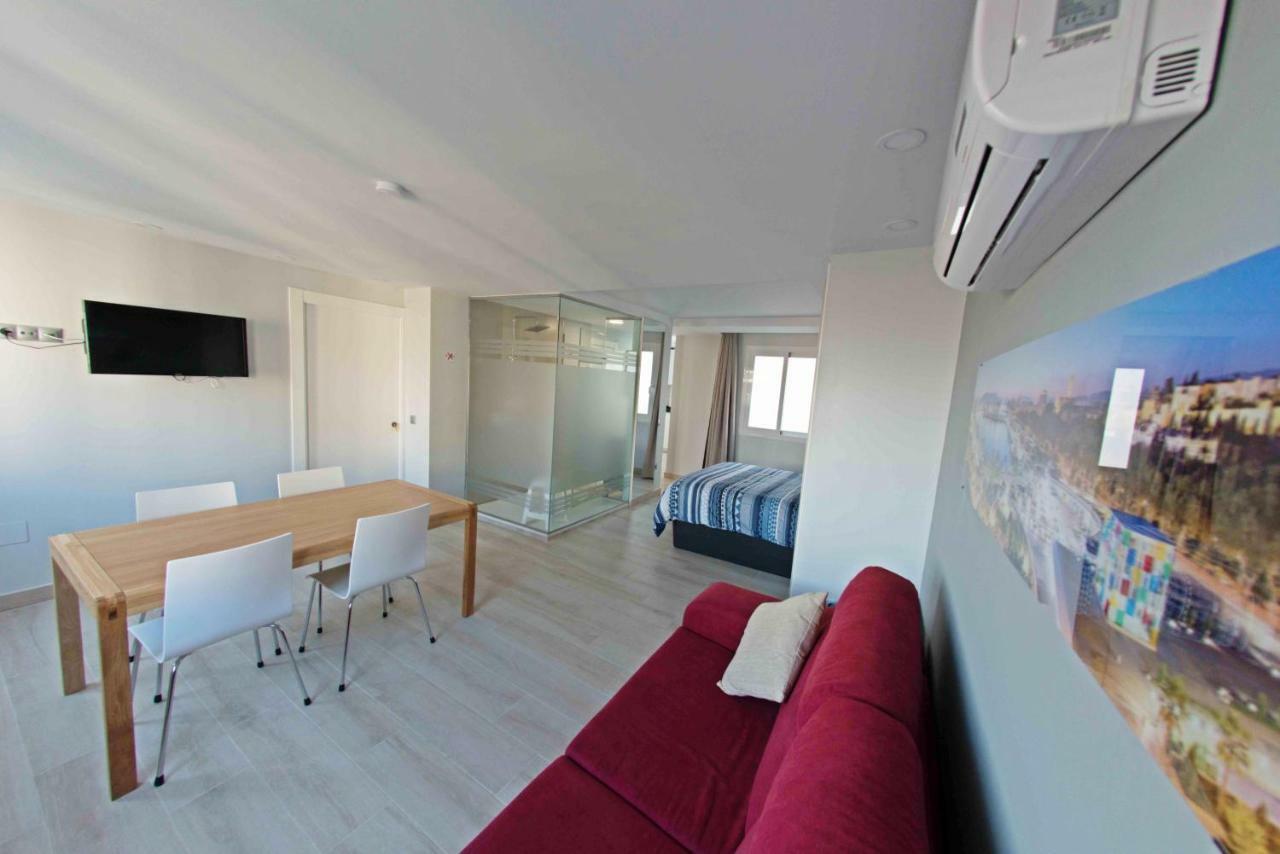 Luxury And Cozy Apartment Малага Экстерьер фото